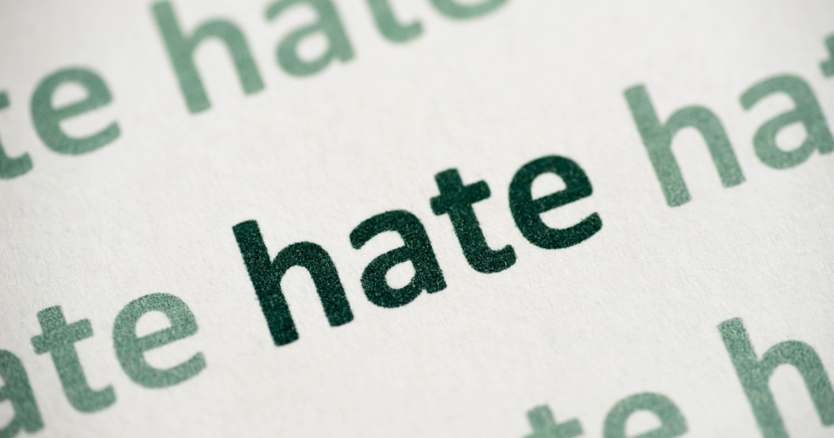 does everyone hate me — supporting image 1